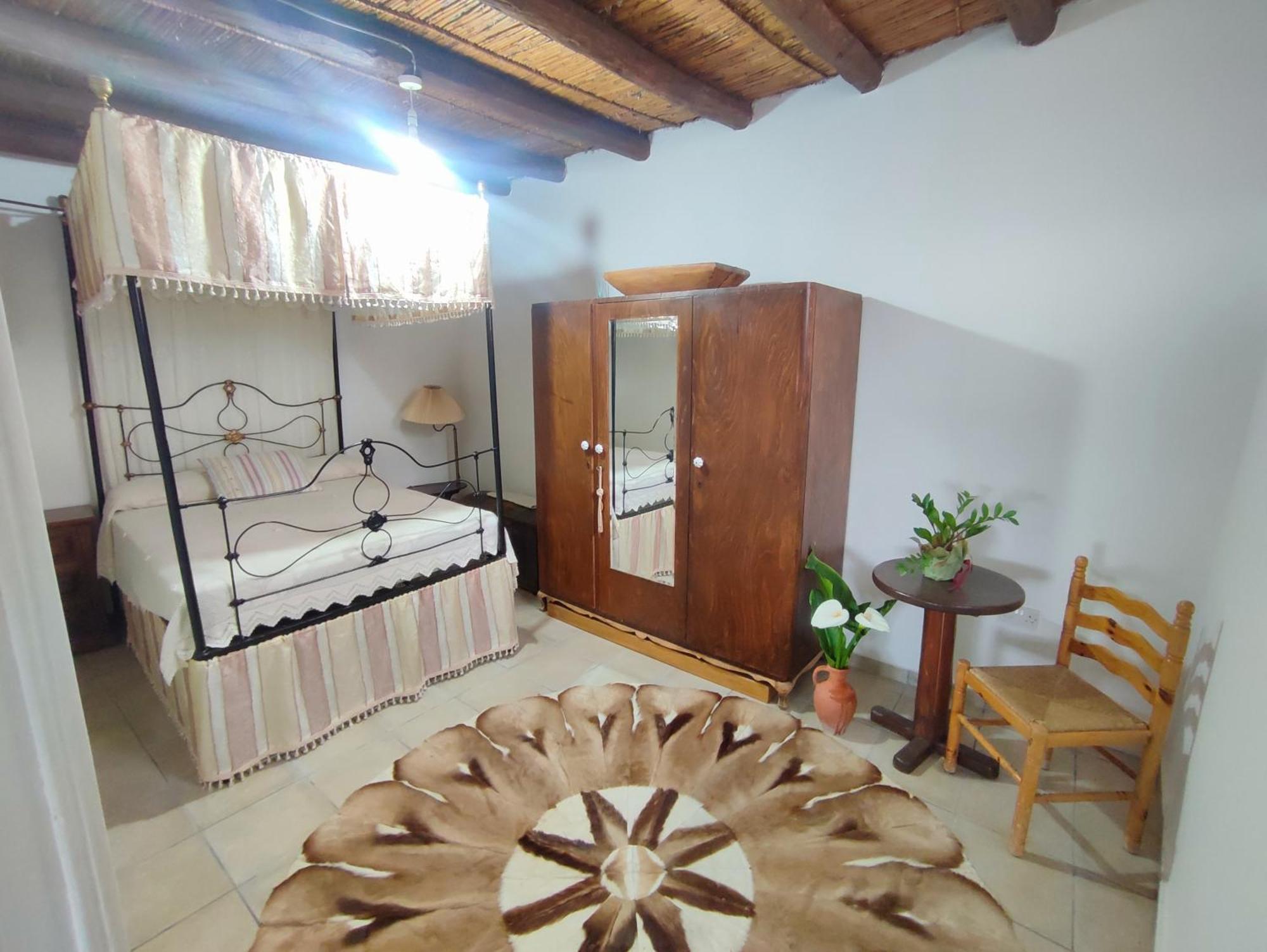 Faith'S Stone House Pension Simou Buitenkant foto
